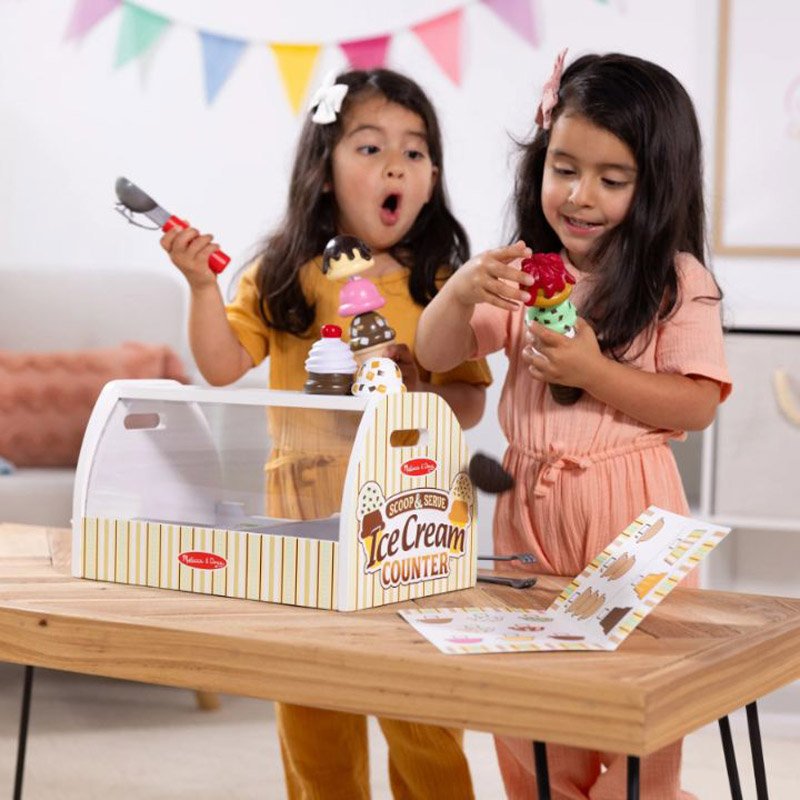 Melissa & Doug Scoop & Serve Ice Cream Counter - Image 3